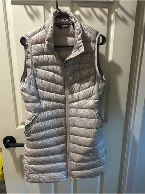 Lands End vest size 6-8; EUC